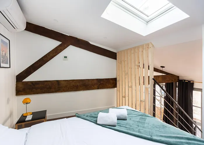 Apartman Le Baudelaire - En Centre *